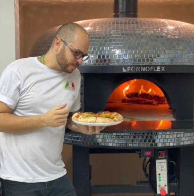 Horno napolitano con leña